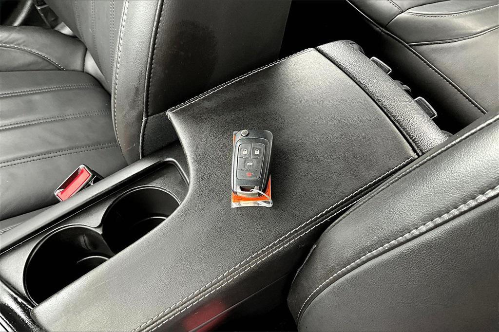 used 2015 Buick Regal car, priced at $9,999