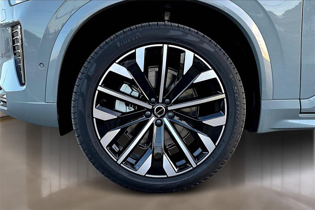 new 2026 Volvo XC90 car, priced at $71,825