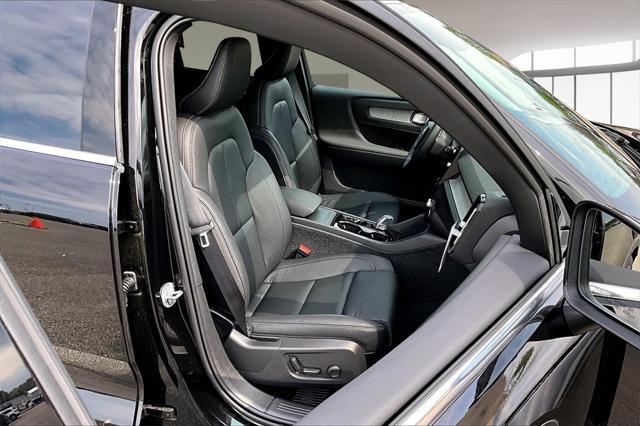 new 2025 Volvo XC40 car, priced at $48,335