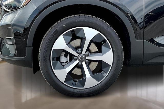new 2025 Volvo XC40 car, priced at $48,335