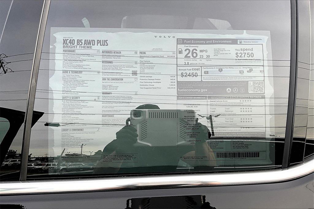 new 2025 Volvo XC40 car, priced at $44,335
