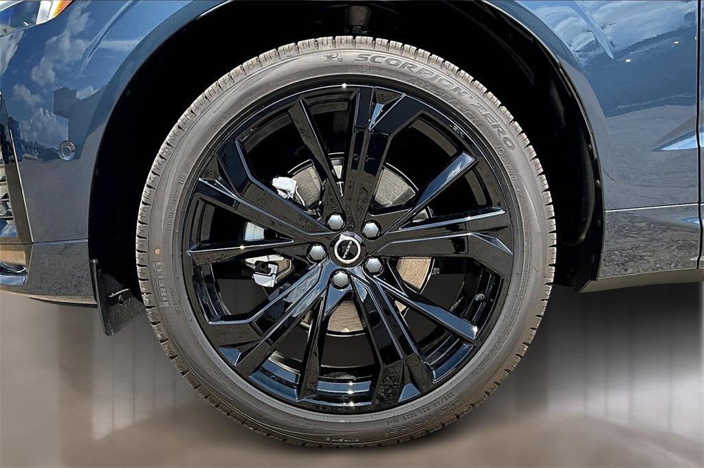 new 2026 Volvo XC60 car, priced at $64,315