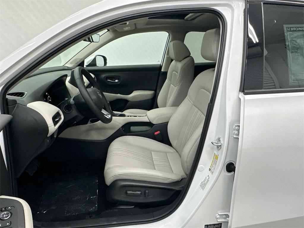new 2026 Honda HR-V car, priced at $31,955