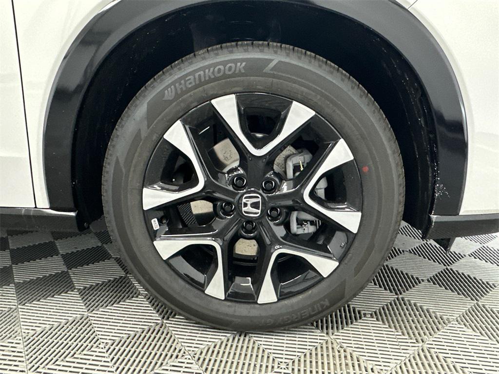 new 2026 Honda HR-V car, priced at $31,955