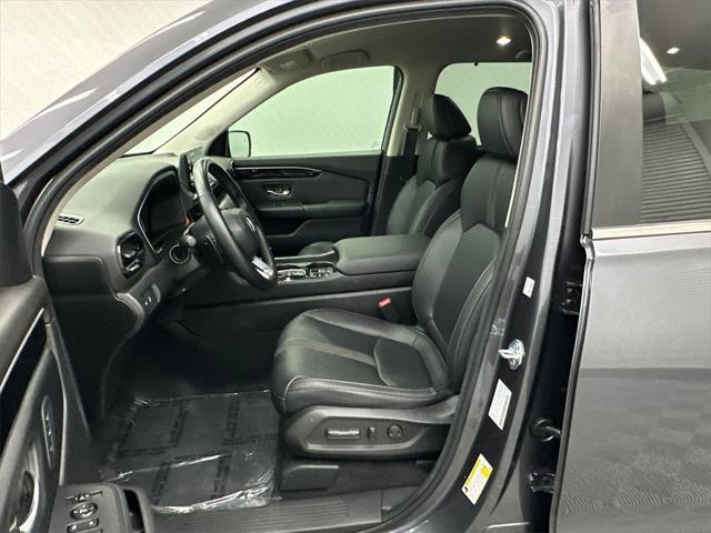 used 2024 Honda Pilot car, priced at $38,819