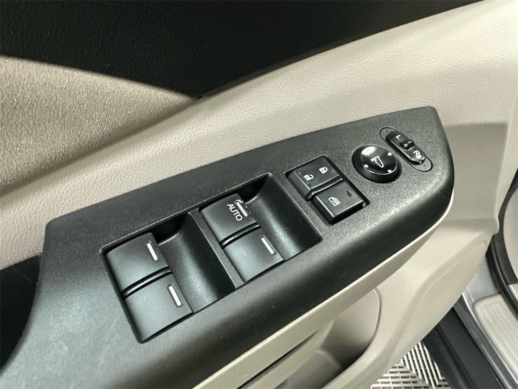used 2014 Honda CR-V car, priced at $9,305