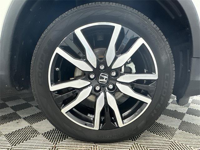 used 2020 Honda Pilot car, priced at $27,998