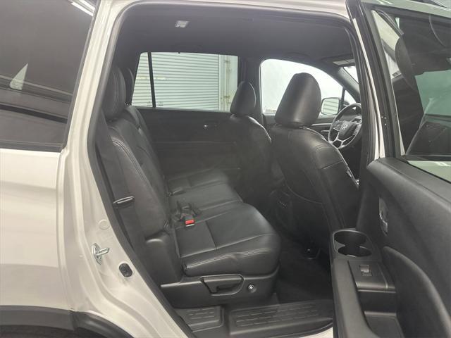 used 2022 Honda Pilot car, priced at $25,995