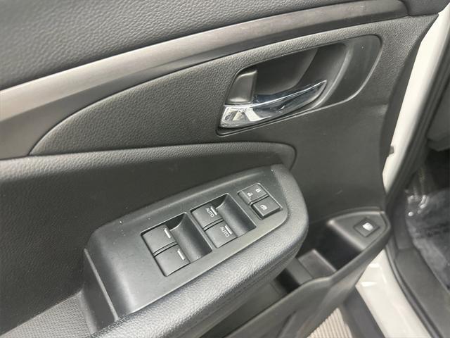 used 2022 Honda Pilot car, priced at $25,995