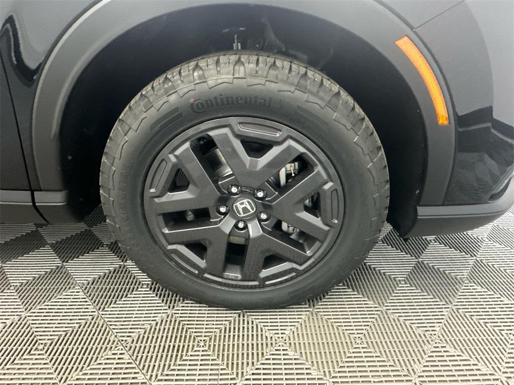 new 2026 Honda CR-V Hybrid car, priced at $40,250