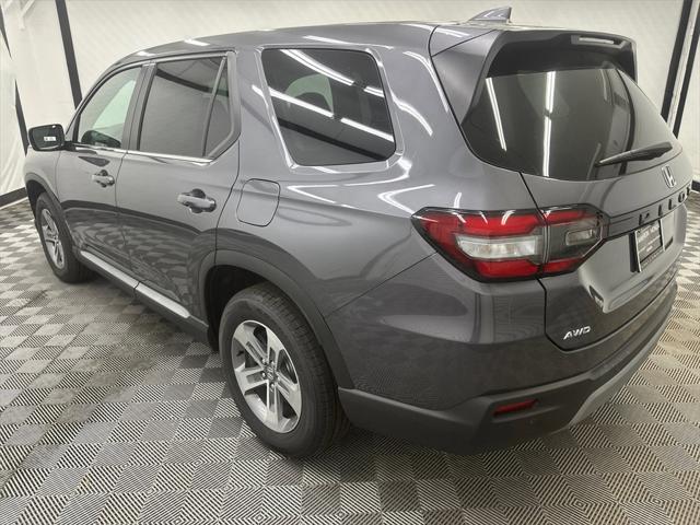 new 2025 Honda Pilot car, priced at $47,725