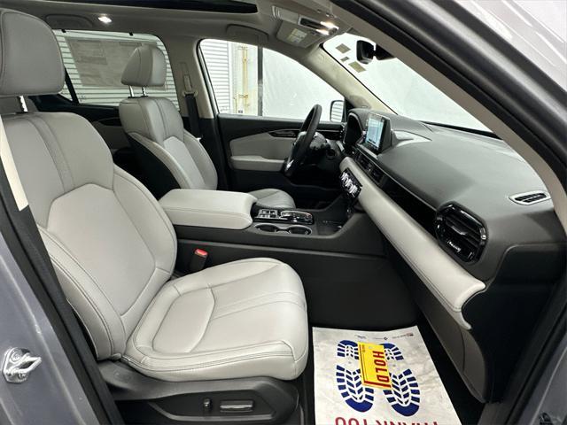 new 2025 Honda Pilot car, priced at $50,850
