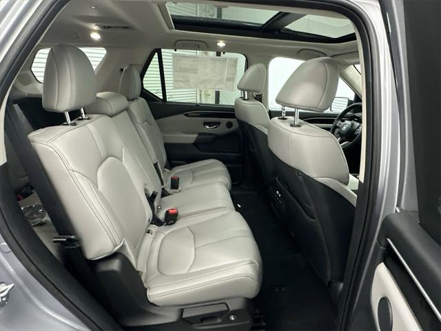 new 2025 Honda Pilot car, priced at $50,850