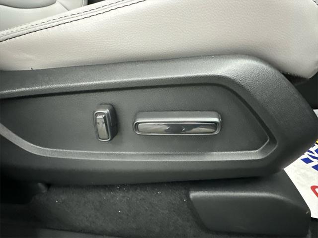 new 2025 Honda Pilot car, priced at $50,850