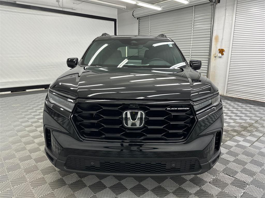 used 2025 Honda Pilot car, priced at $49,499