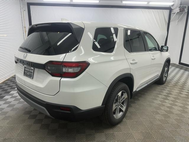 new 2025 Honda Pilot car, priced at $47,505