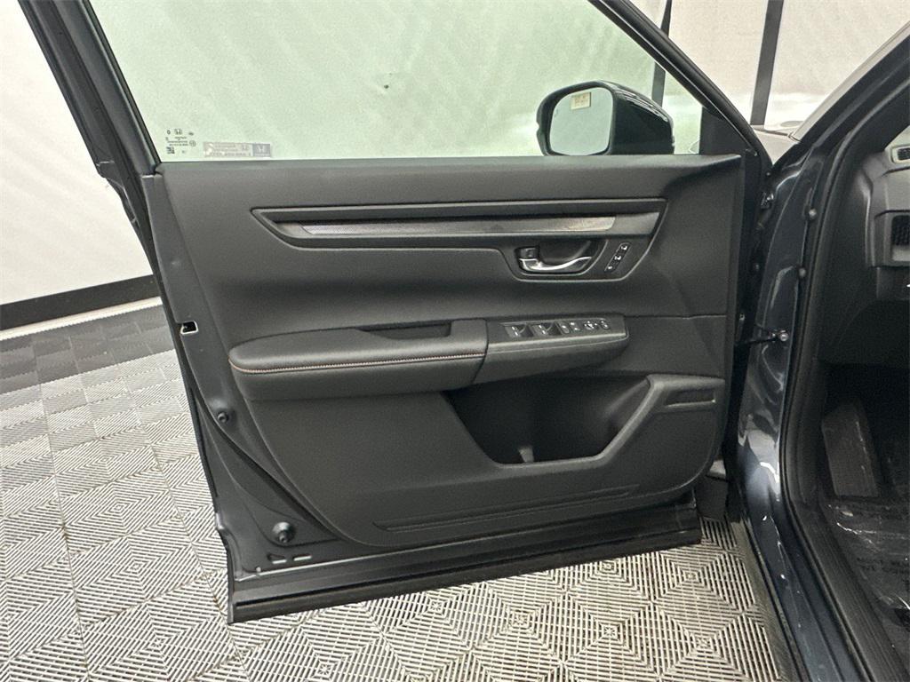 new 2026 Honda CR-V Hybrid car, priced at $40,120