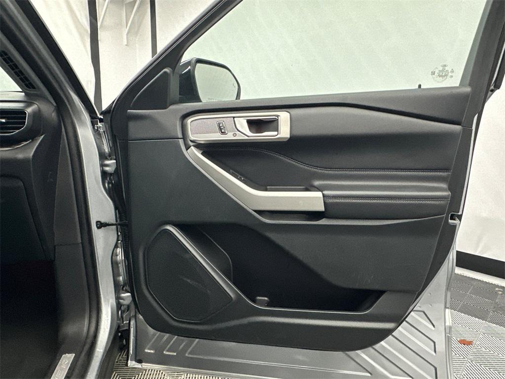 used 2024 Ford Explorer car, priced at $27,719