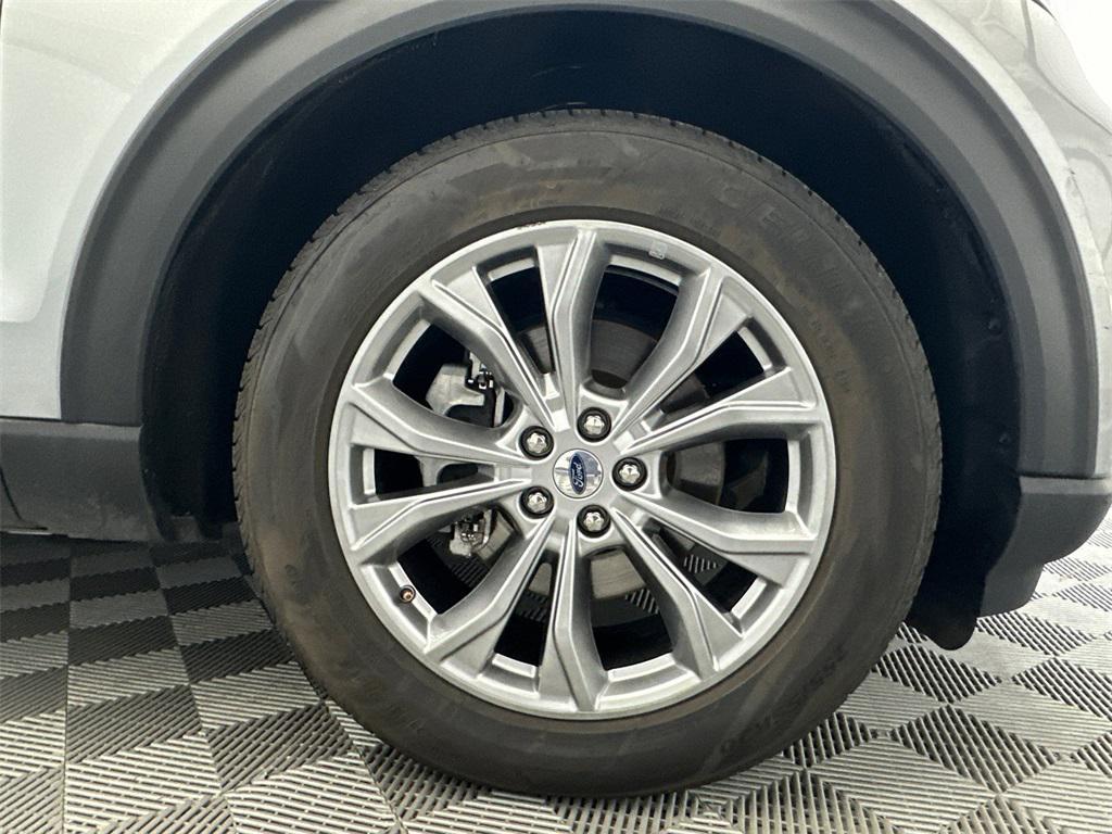 used 2024 Ford Explorer car, priced at $27,719