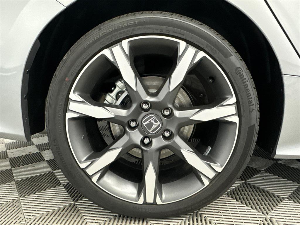 new 2026 Honda Civic Hybrid car, priced at $33,490