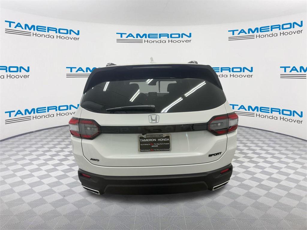 new 2025 Honda Pilot car, priced at $44,250