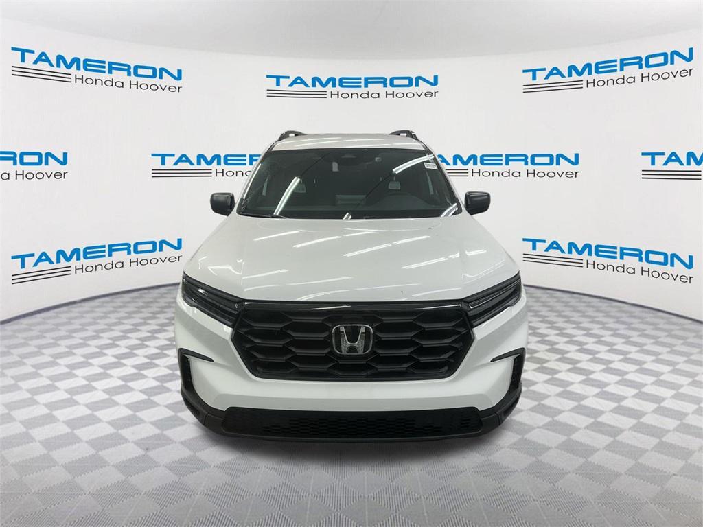 new 2025 Honda Pilot car, priced at $44,250