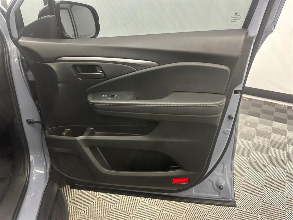 used 2022 Honda Passport car, priced at $26,999