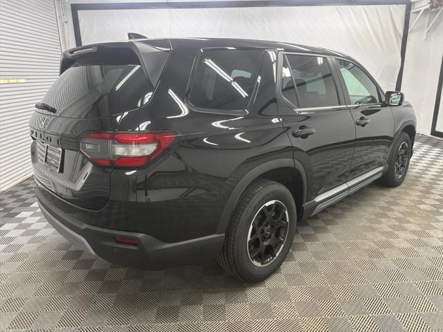 new 2025 Honda Pilot car, priced at $49,195
