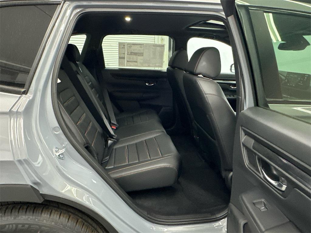 new 2026 Honda CR-V Hybrid car, priced at $40,575