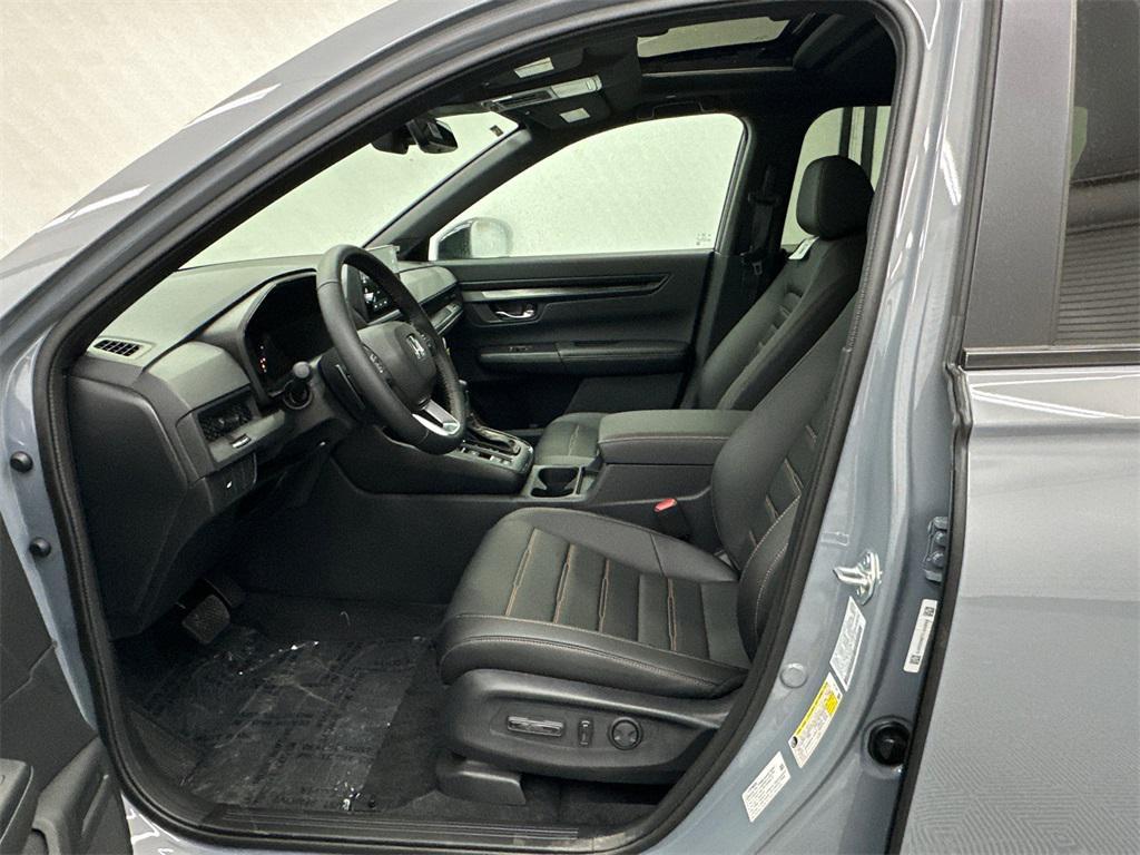 new 2026 Honda CR-V Hybrid car, priced at $40,575