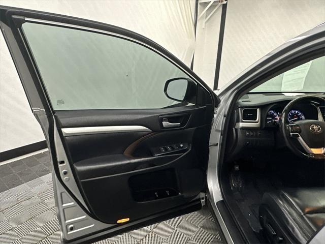 used 2017 Toyota Highlander car, priced at $19,875