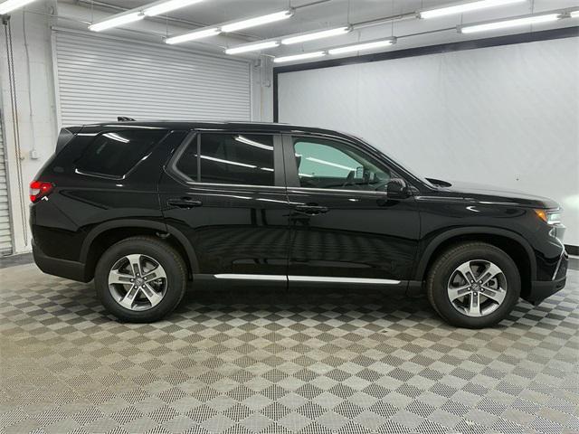 new 2025 Honda Pilot car, priced at $44,950