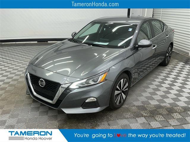 used 2022 Nissan Altima car, priced at $17,999