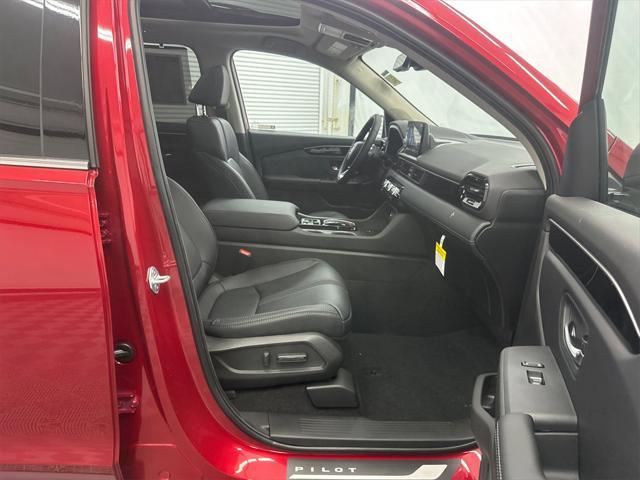 new 2025 Honda Pilot car, priced at $52,035
