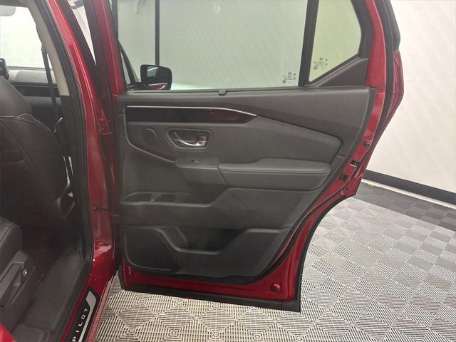 new 2025 Honda Pilot car, priced at $52,035