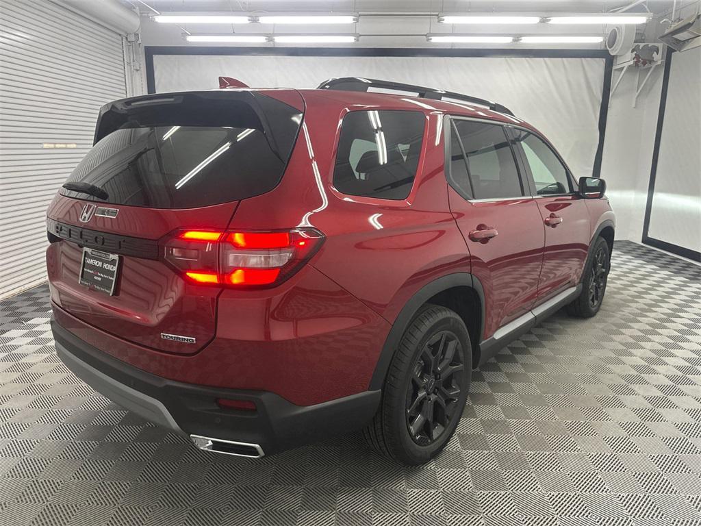 new 2025 Honda Pilot car, priced at $52,035