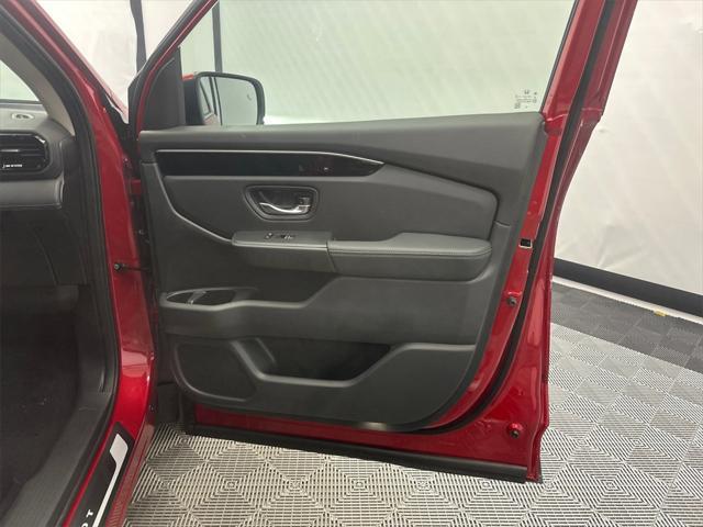 new 2025 Honda Pilot car, priced at $52,035