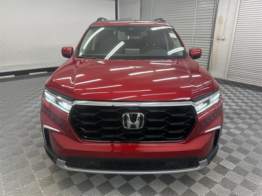 new 2025 Honda Pilot car, priced at $52,035