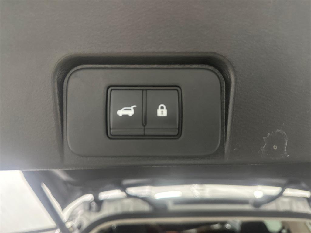 used 2024 Nissan Rogue car, priced at $18,912