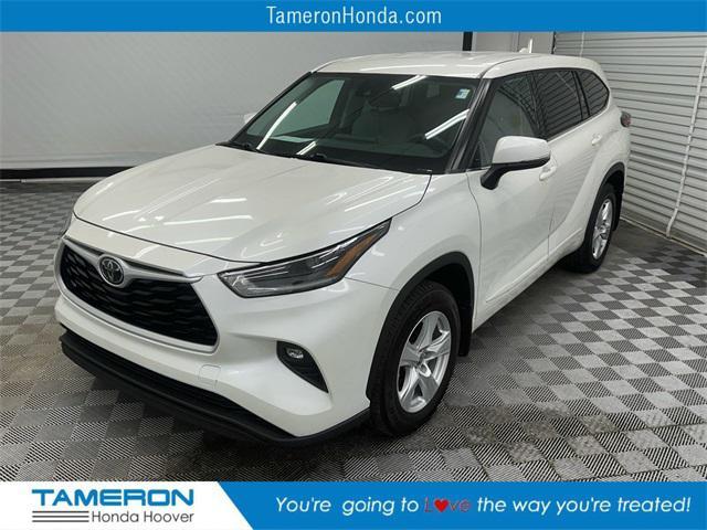 used 2021 Toyota Highlander car, priced at $26,169