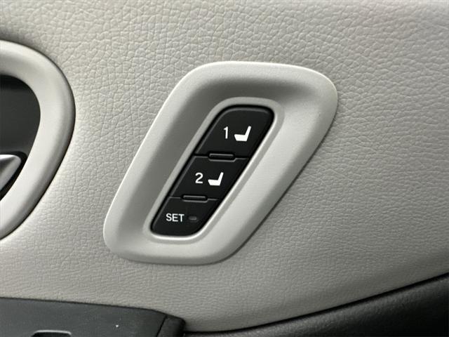 new 2025 Honda Pilot car, priced at $48,950