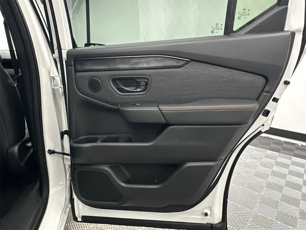 new 2026 Honda Passport car, priced at $51,600