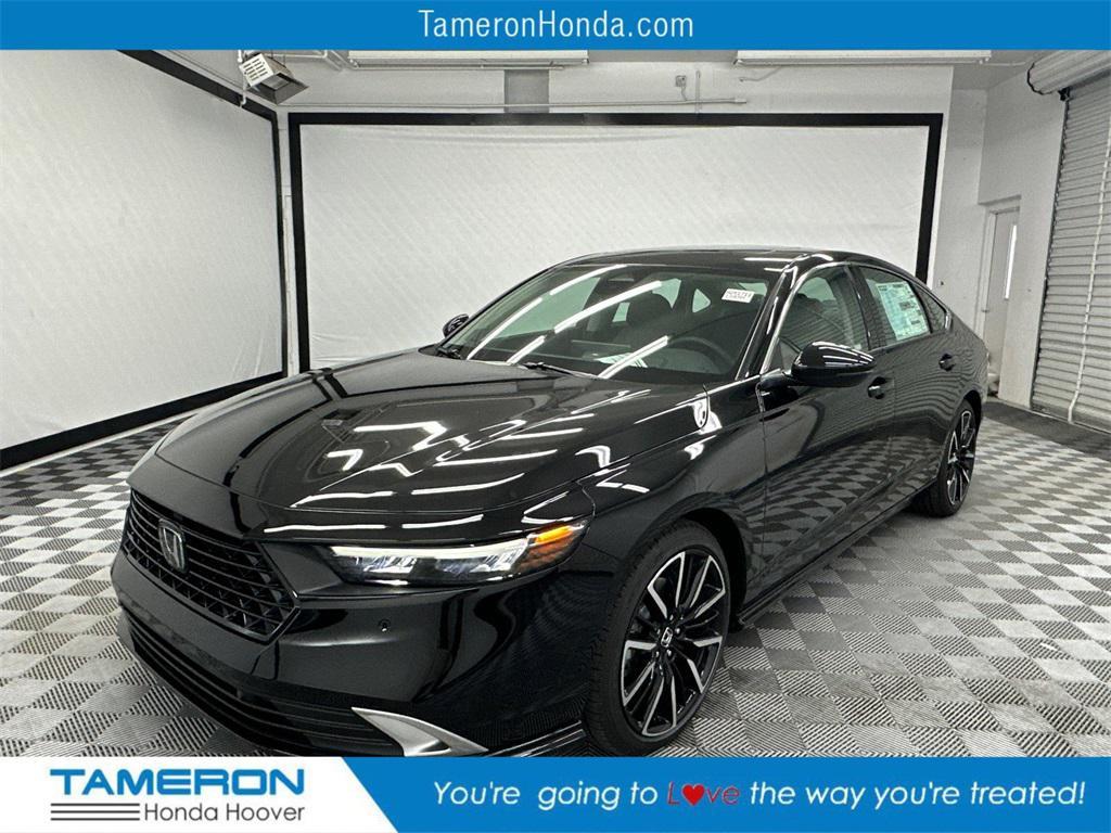 new 2025 Honda Accord Hybrid car, priced at $40,495