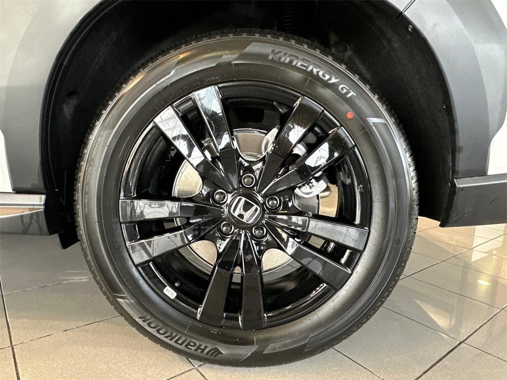 new 2026 Honda HR-V car, priced at $29,905