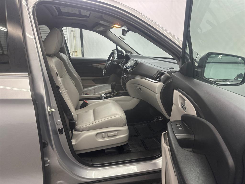 used 2020 Honda Pilot car, priced at $25,694