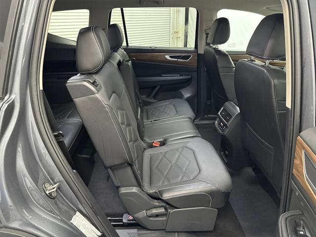 used 2024 Volkswagen Atlas car, priced at $30,819