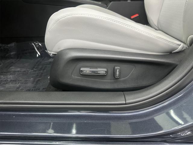 new 2025 Honda Civic Hybrid car, priced at $33,100