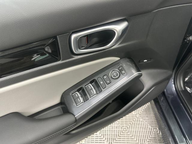 new 2025 Honda Civic Hybrid car, priced at $33,100