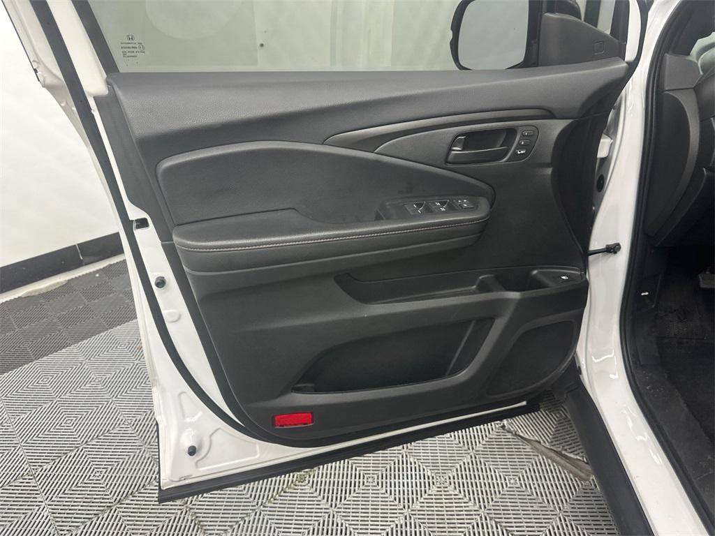 used 2024 Honda Ridgeline car, priced at $33,479