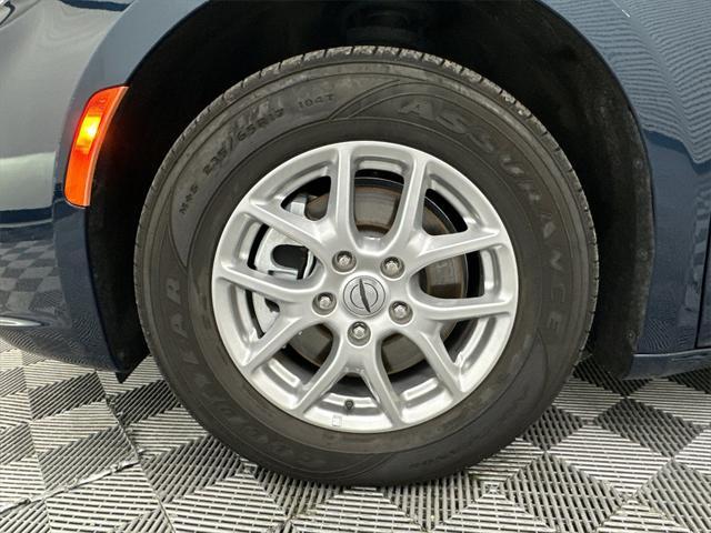 used 2023 Chrysler Pacifica car, priced at $22,517